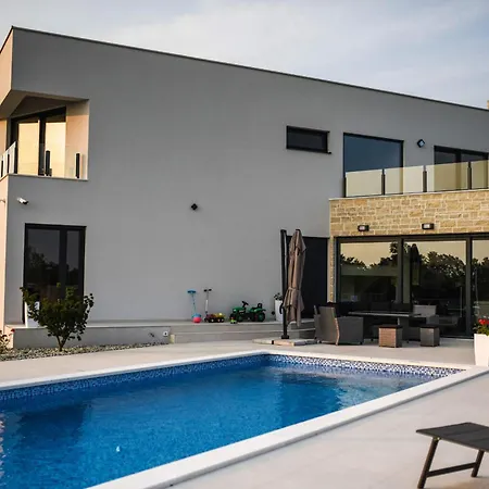 Emma Istria In Istria With Sea View, Pool Heating And Underfloor Heating *